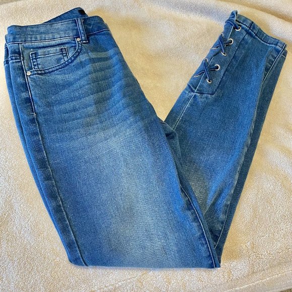 Le Chateau Ankle Length Jeans (26" waist) - Picture 1 of 5